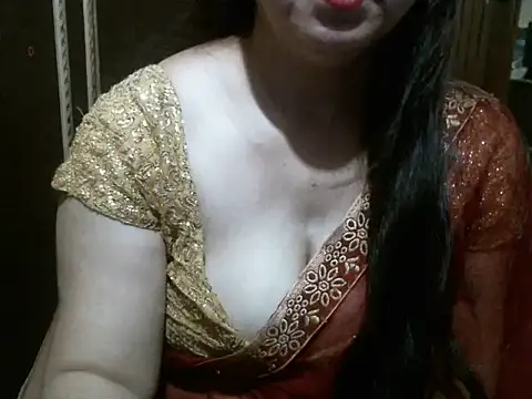 Snapshot of UrsMansi chatting on 07/05/26, 03:00 UrsMansi online show from 07/05/26, 03:00