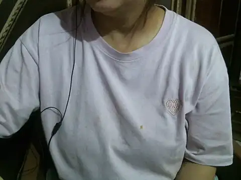 Snapshot of UrsMansi chatting on 06/23/26, 02:53 UrsMansi online show from 06/23/26, 02:53