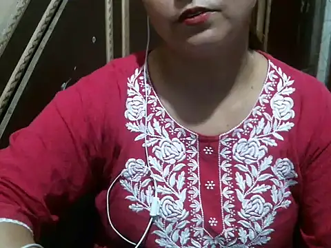 Snapshot of UrsMansi chatting on 09/09/25, 06:50 UrsMansi online show from 09/09/25, 06:50