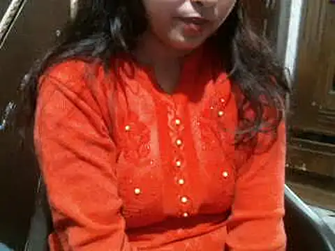 Snapshot of UrsMansi chatting on 01/16/25, 08:11 UrsMansi online show from 01/16/25, 08:11