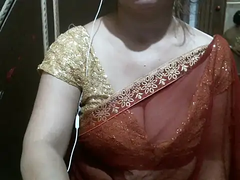 Snapshot of UrsMansi chatting on 11/04/25, 06:50 UrsMansi online show from 11/04/25, 06:50