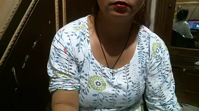 Snapshot of UrsMansi chatting on 03/17/25, 01:57 UrsMansi online show from 03/17/25, 01:57