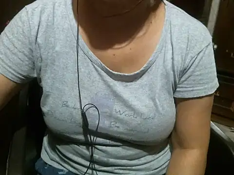 Snapshot of UrsMansi chatting on 07/15/26, 02:29 UrsMansi online show from 07/15/26, 02:29