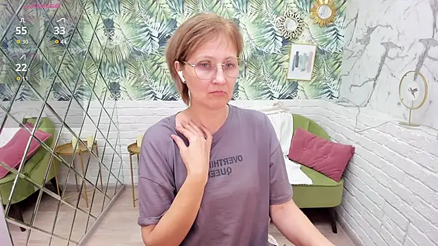 Paris Cherry online show from 12/04/25, 07:35