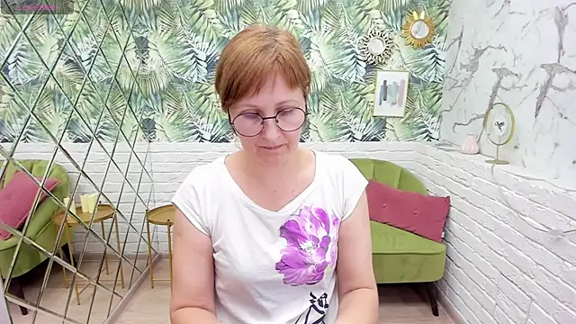 Snapshot of Paris_Cherry chatting on 03/09/25, 08:31 Paris Cherry online show from 03/09/25, 08:31