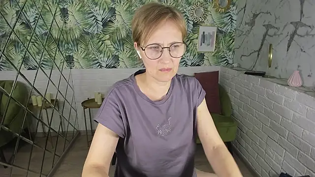 Paris Cherry online show from 01/31/26, 07:12