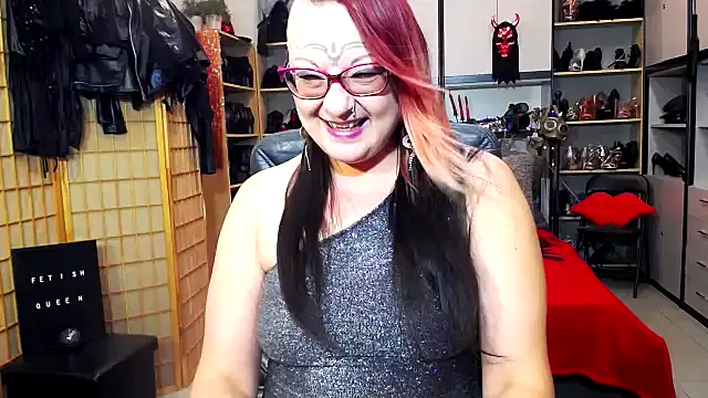 LindaDaemonX online show from 11/23/25, 08:13