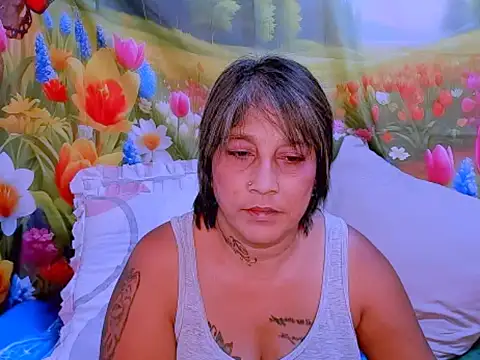 indianroxy online show from 11/15/25, 06:39