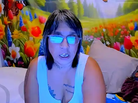 indianroxy online show from 04/21/26, 09:43