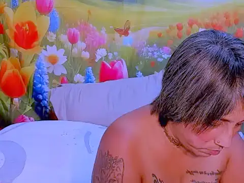 indianroxy online show from 10/24/25, 07:29