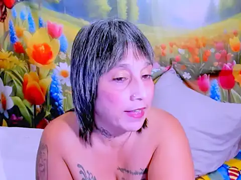 indianroxy online show from 04/17/26, 10:12