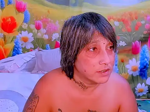 indianroxy online show from 10/28/25, 06:45