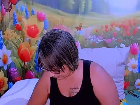 indianroxy online show from 11/15/25, 06:45