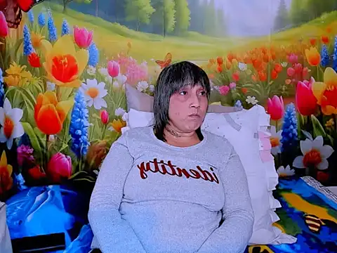 indianroxy online show from 05/18/26, 05:07