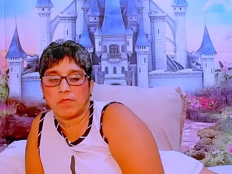 Snapshot of indianroxy chatting on 03/19/25, 07:06 indianroxy online show from 03/19/25, 07:06