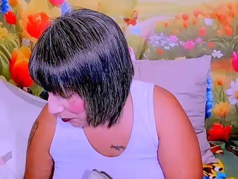 indianroxy online show from 02/25/26, 05:46