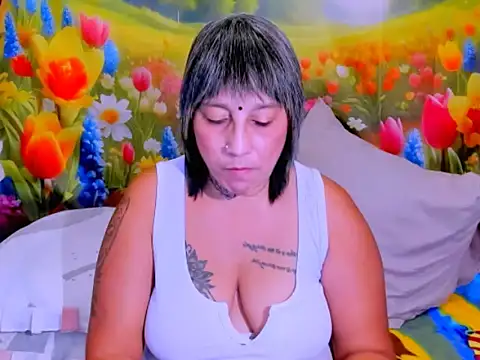 indianroxy online show from 04/21/26, 01:42