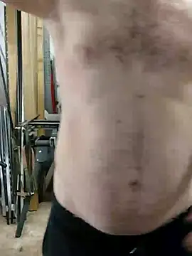 Snapshot of IronedTitan chatting on 10/09/25, 11:27 IronedTitan online show from 10/09/25, 11:27