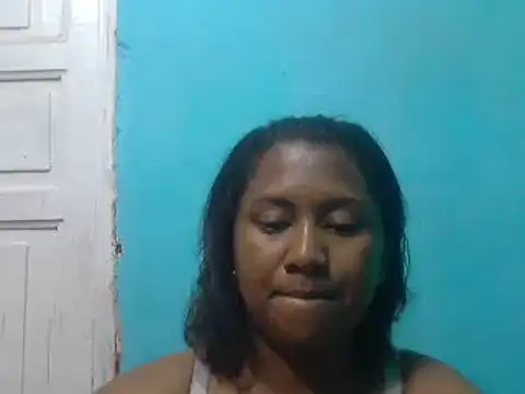 Snapshot of cutybigass chatting on 10/28/25, 06:29 cutybigass online show from 10/28/25, 06:29