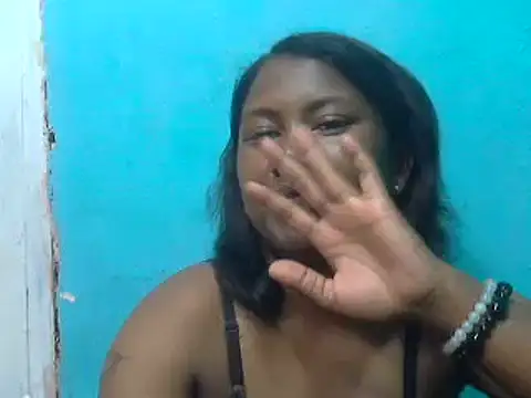 Snapshot of cutybigass chatting on 11/28/25, 07:41 cutybigass online show from 11/28/25, 07:41