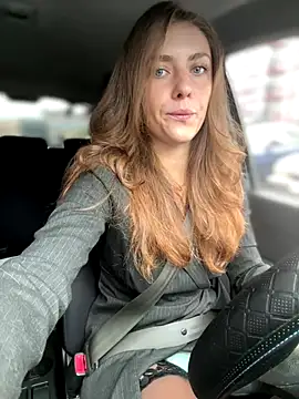 MariiD online show from 10/05/25, 06:37