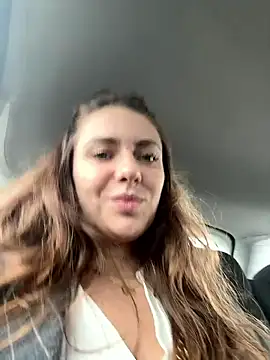 MariiD online show from 12/16/25, 09:02