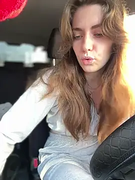 MariiD online show from 03/27/26, 07:06