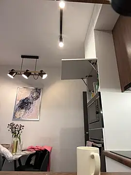 MariiD online show from 03/08/25, 10:11