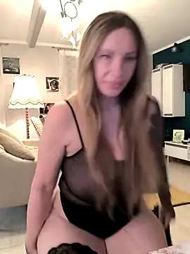 Snapshot of missjenn_x chatting on 02/03/26, 04:54 missjenn x online show from 02/03/26, 04:54