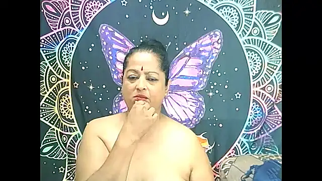 Snapshot of matureindian chatting on 03/01/25, 01:11 matureindian online show from 03/01/25, 01:11