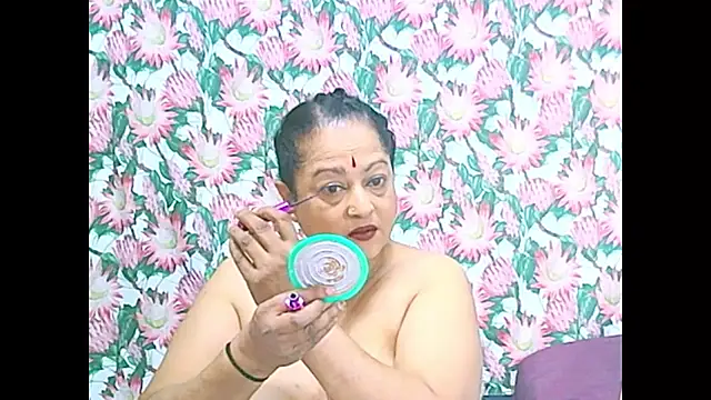 Snapshot of matureindian chatting on 06/29/26, 11:43 matureindian online show from 06/29/26, 11:43