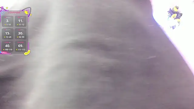 Snapshot of sweetbambi23 chatting on 11/05/25, 04:04 sweetbambi23 online show from 11/05/25, 04:04