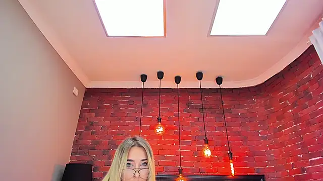 ChristynaRoss online show from 11/15/25, 08:35