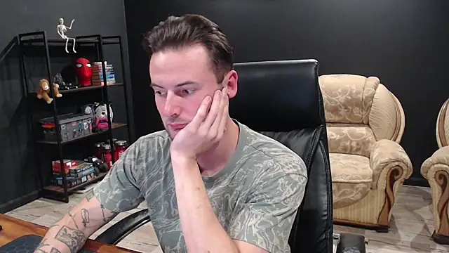 MihasikD online show from 10/30/25, 05:21