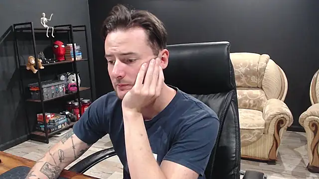 MihasikD online show from 10/31/25, 07:16