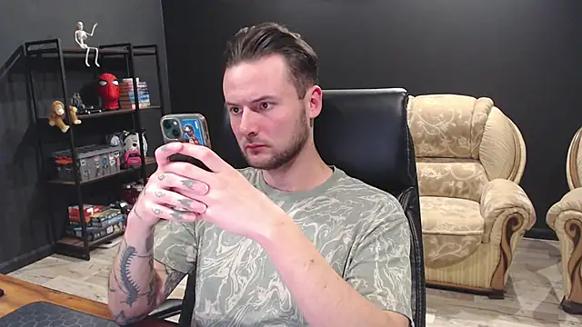 MihasikD online show from 10/29/25, 03:44