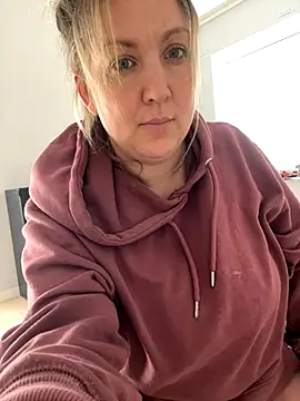 Anna Alexa online show from 11/07/25, 12:53