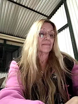 Melmamalhudaxh online show from 09/28/25, 08:05