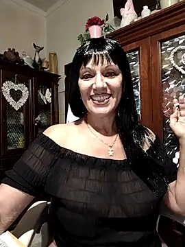 Melmamalhudaxh online show from 10/24/25, 09:14