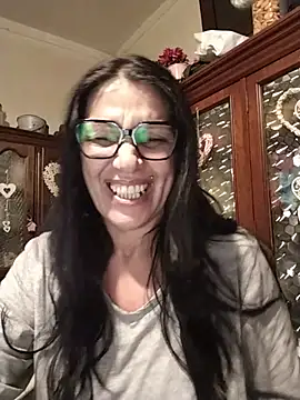 Snapshot of Melmamalhuda@xh chatting on 06/10/26, 11:06 Melmamalhudaxh online show from 06/10/26, 11:06