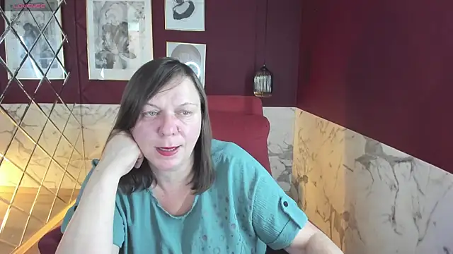 Snapshot of KellyPerfection chatting on 09/22/25, 08:26 KellyPerfection online show from 09/22/25, 08:26