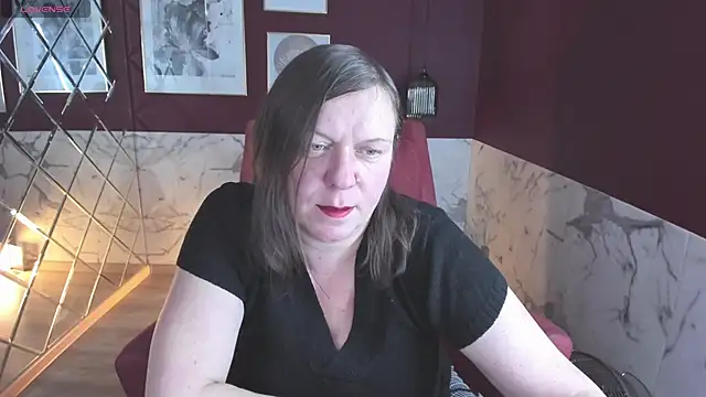 Snapshot of KellyPerfection chatting on 11/01/25, 01:05 KellyPerfection online show from 11/01/25, 01:05