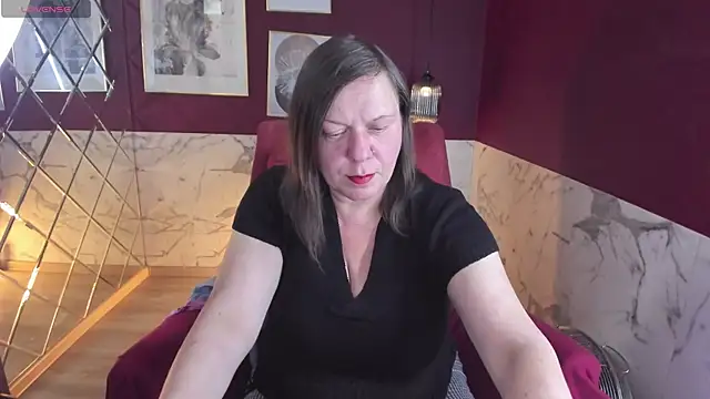 Snapshot of KellyPerfection chatting on 10/28/25, 05:56 KellyPerfection online show from 10/28/25, 05:56