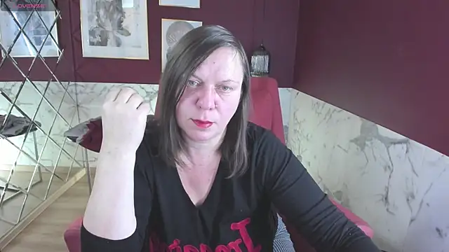 Snapshot of KellyPerfection chatting on 10/15/25, 05:28 KellyPerfection online show from 10/15/25, 05:28