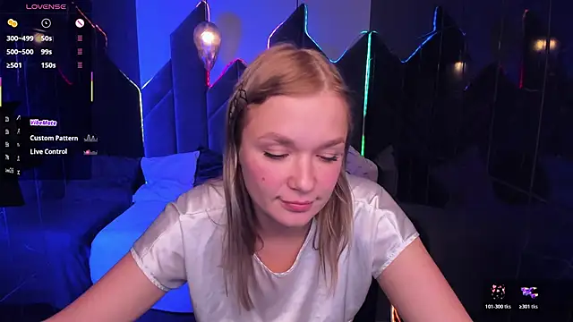 BellaDreamy online show from 10/31/25, 06:04