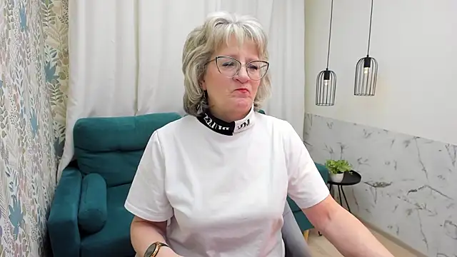 EvelynJoyful online show from 03/17/26, 05:10