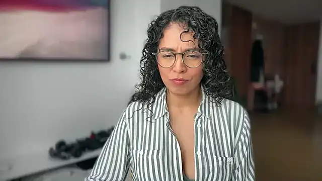 illaroom online show from 02/03/26, 07:52