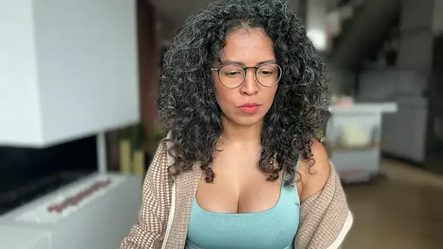 illaroom online show from 12/16/25, 06:23