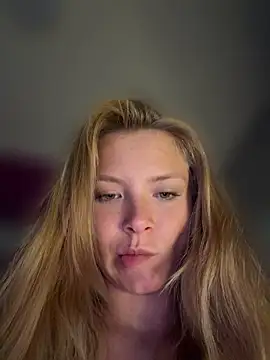 AnastasiaAniess online show from 04/23/26, 06:31