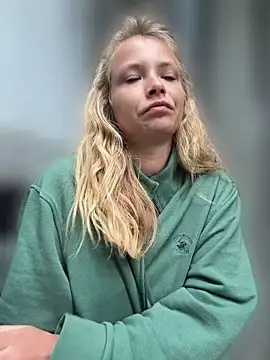 AnastasiaAniess online show from 06/06/26, 04:56